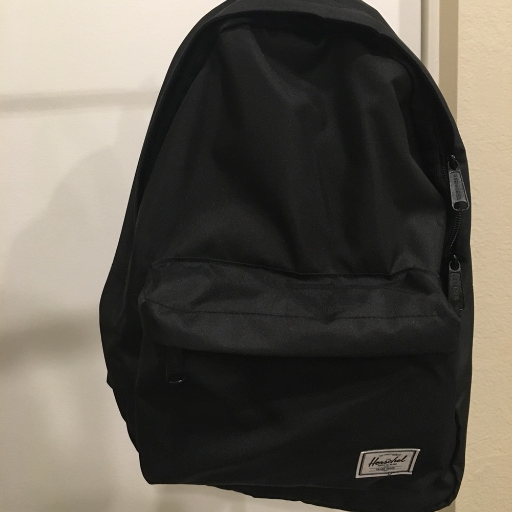 HERSCHEL black classic backpack